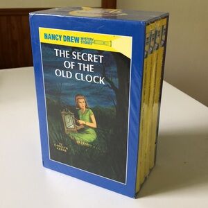 Nancy Drew Mystery Stories Book Set